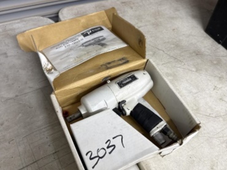 peisin-eyp-120as-1/2in-pneumatic-pulse-wrench-image-1