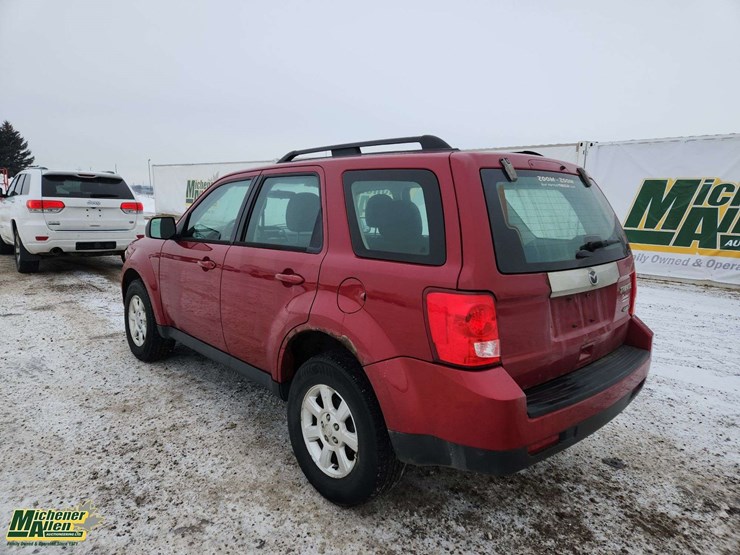 2011-mazda-tribute-image-3