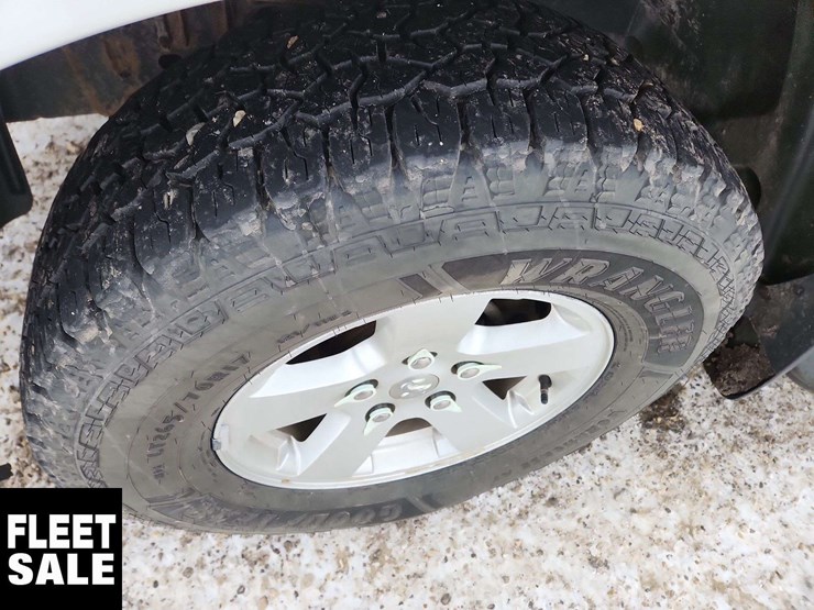 2011-dodge-1500-image-29