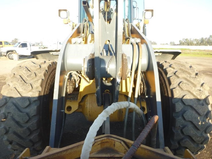 2005-deere-624j-image-19