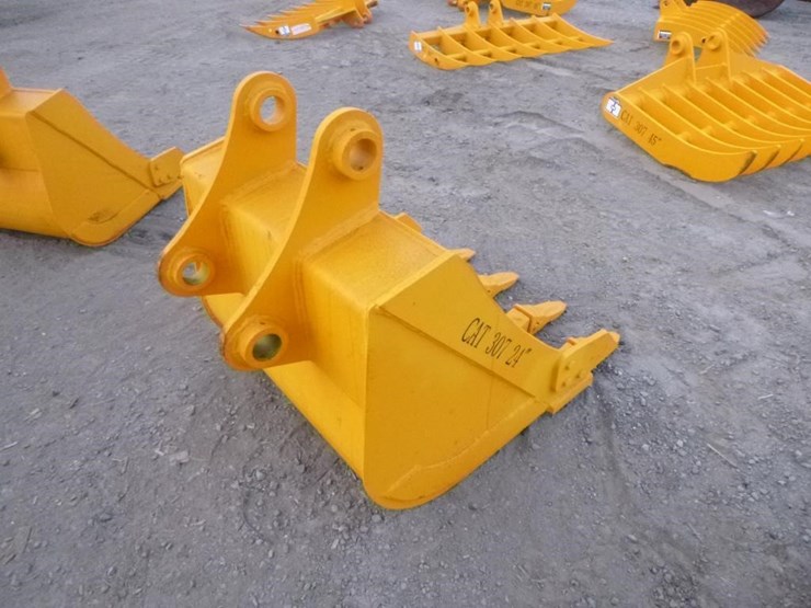 caterpillar-307-image-3