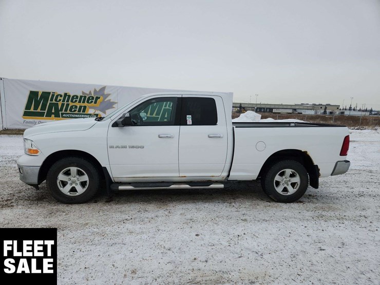 2011-dodge-1500-image-21