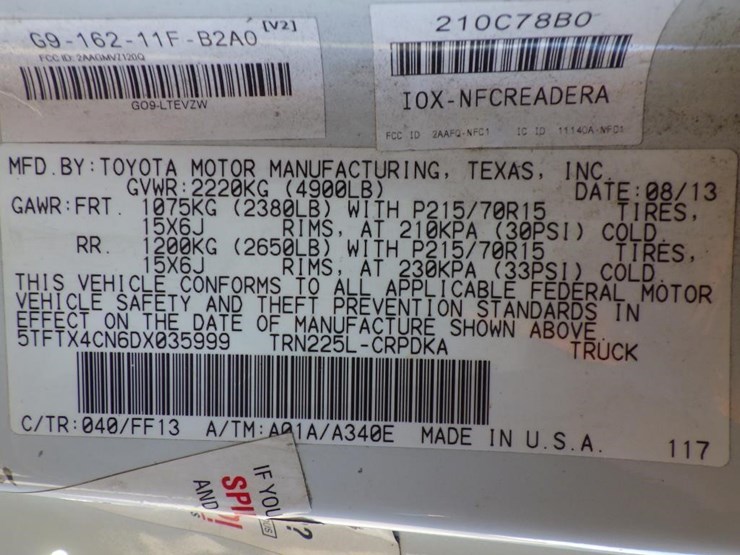 2013-toyota-tacoma-image-14