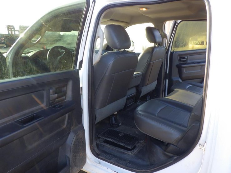 2015-dodge-2500-image-7