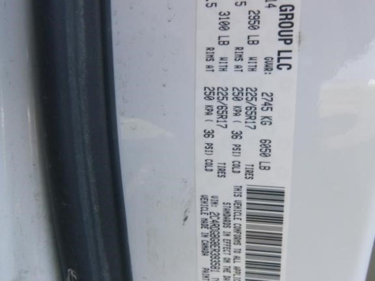 2014-dodge-grand-caravan-image-25