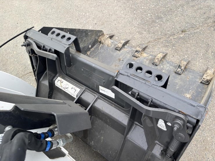 2025-bobcat-mt100-image-11