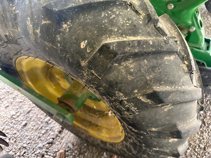 john-deere-1725-image-10