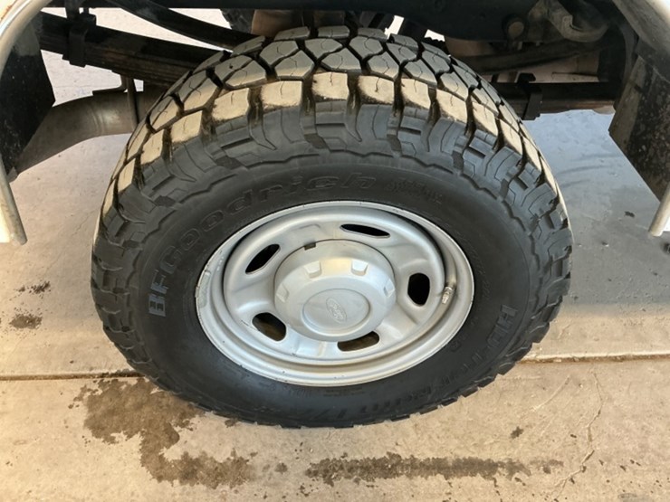 2016-ford-f350-image-8