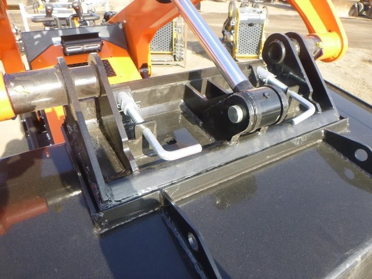 2025-sdlool-v1000-skid-steer-track-loader-image-11