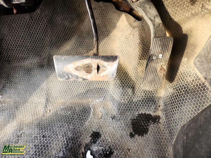 2011-gmc-sierra-3500hd-image-24