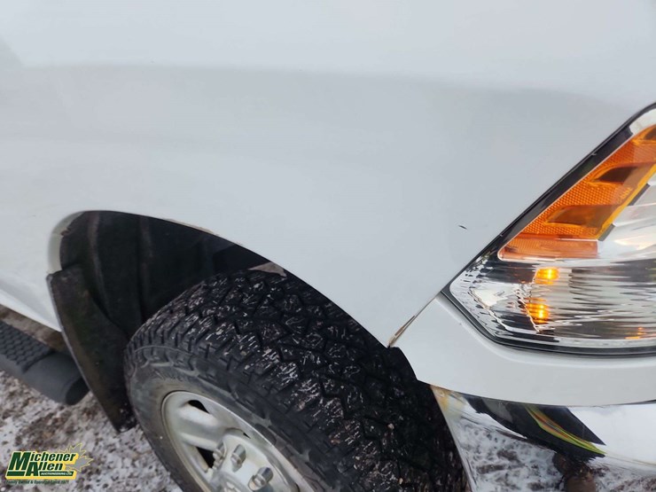 2016-dodge-2500-image-34