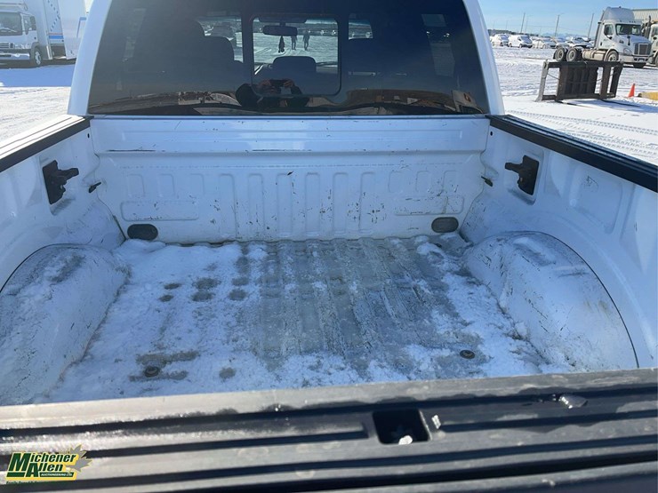 2018-ford-f150-image-16