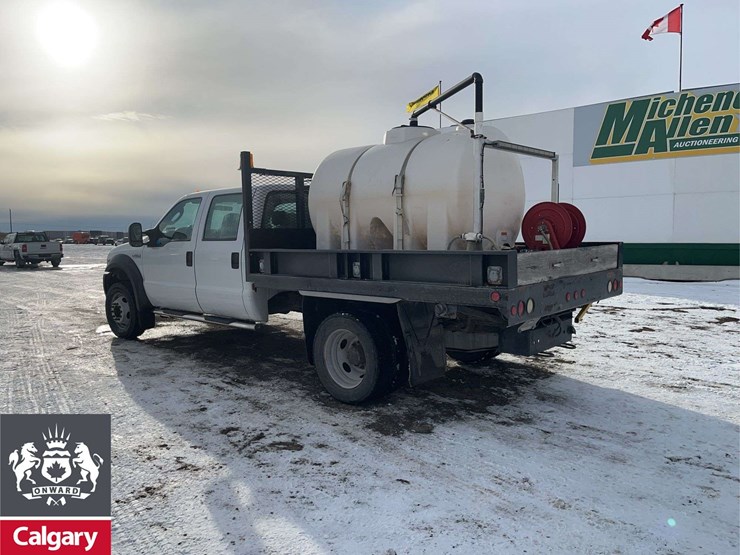 2006-ford-f550-image-3