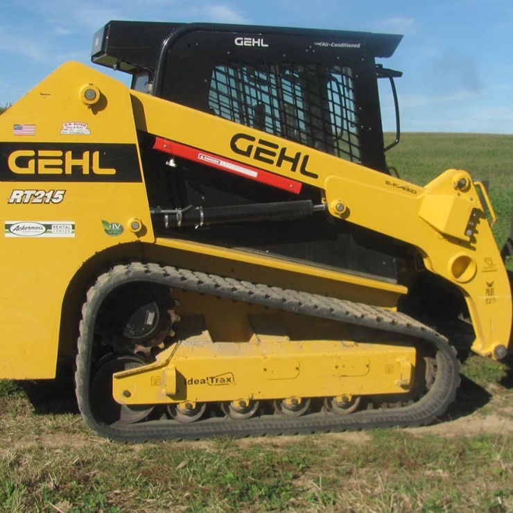 2023 GEHL RT215