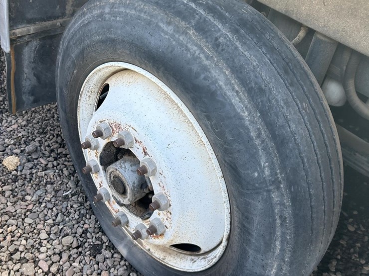 1994-volvo-fe42-image-7