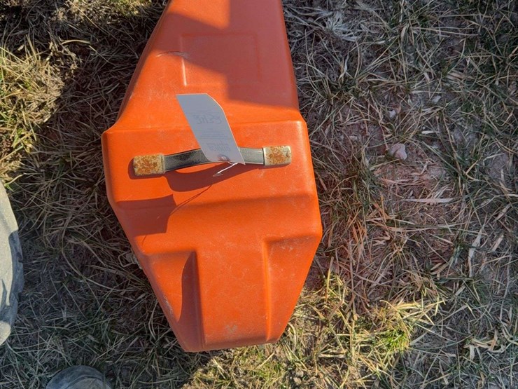 poulan-chain-saw-in-case-image-2