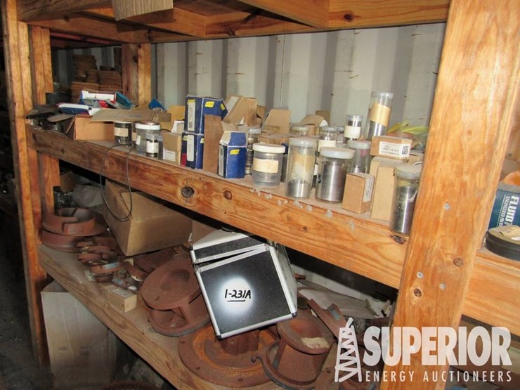 (1-231a)-8'-x-8'-x-40'-shipping-container,-w/-lig...-image-6