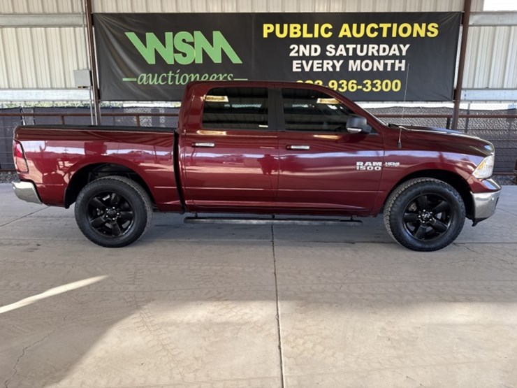 2017-ram-1500-lone-star-image-1