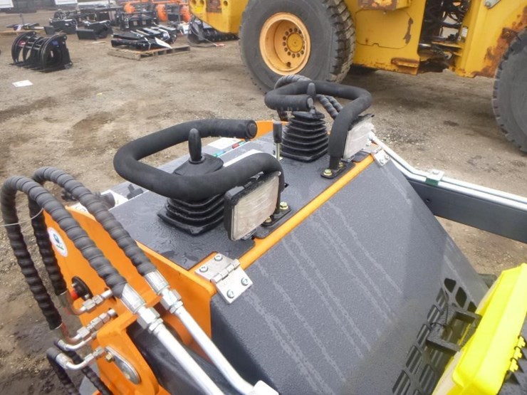 aboss-gh380-skid-steer-track-loader-image-14