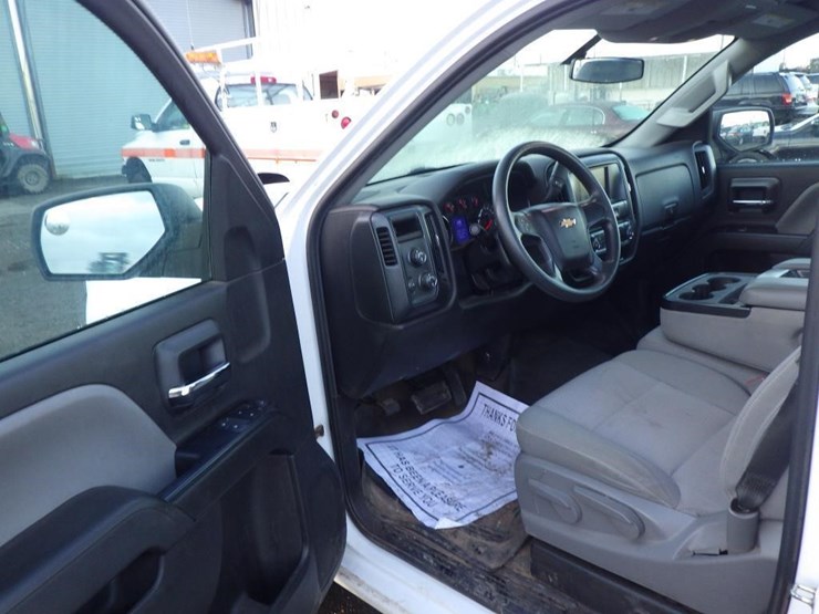 2018-chevrolet-1500-image-6