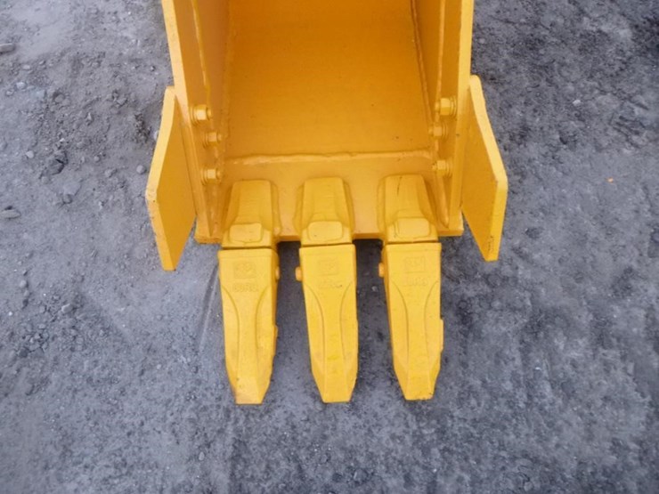 caterpillar-305-image-6