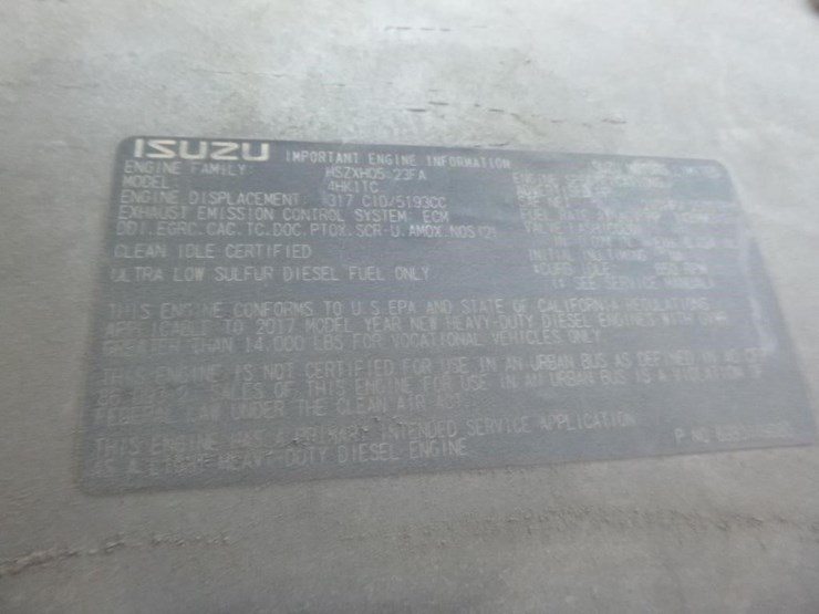 2018-isuzu-nqr-image-20