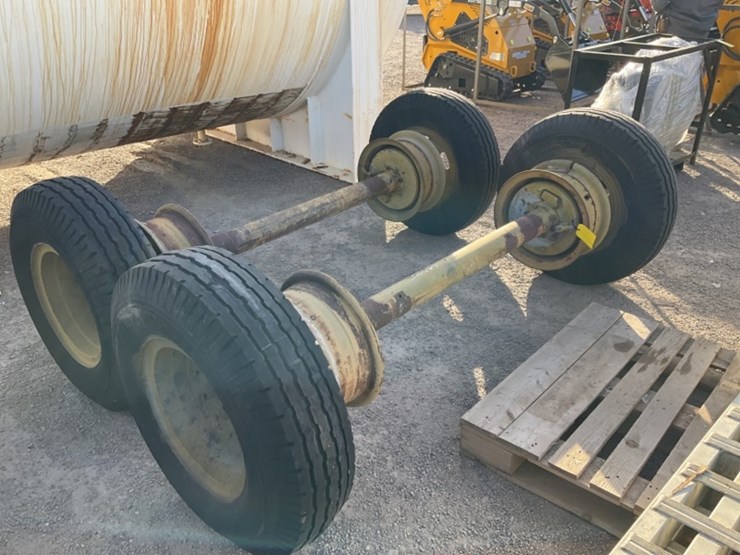 (2)-heavy-duty-trailer-axles-image-1