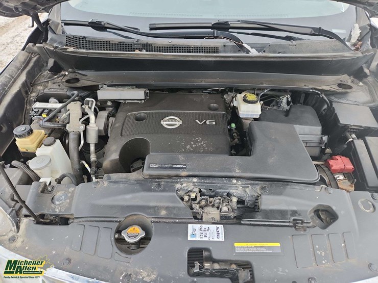 2015-nissan-pathfinder-image-30