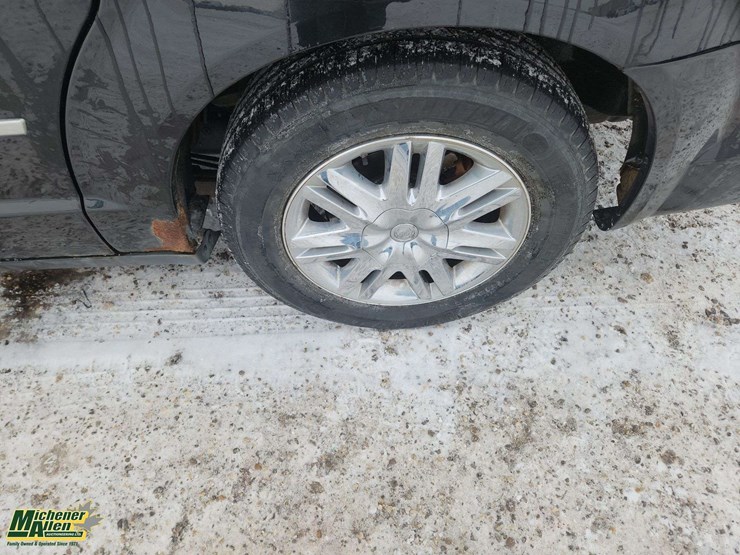 2009-chrysler-town-&-country-image-30