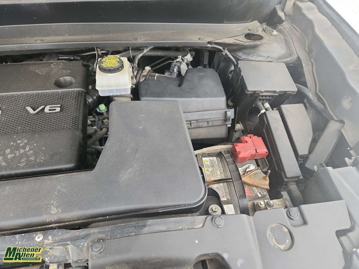 2015-nissan-pathfinder-image-32