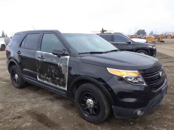 2014-ford-explorer-image-2