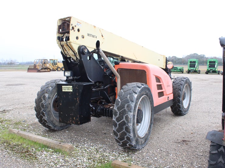 2015-jlg-g6-42a-image-4
