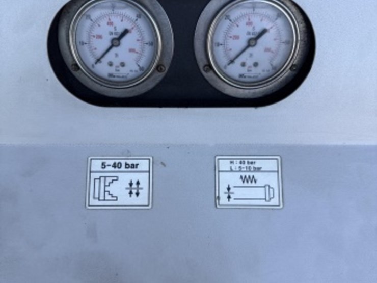 2012-doosan-puma-400m-cnc-lathe-image-14