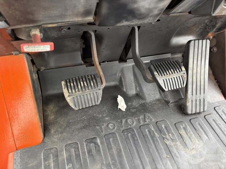 toyota-7fgu25-image-27