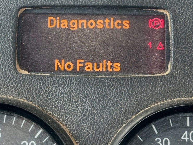 2011-peterbilt-367-image-13