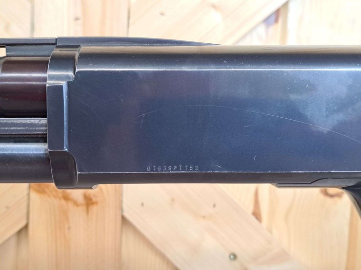 browning-bps-field-model-12-gauge-pump-shotgun-image-5