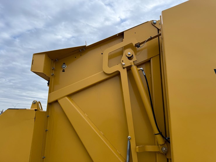 vermeer-504r-image-11