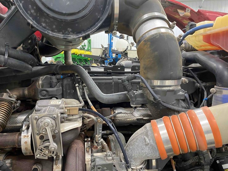 2014-peterbilt-365-image-85