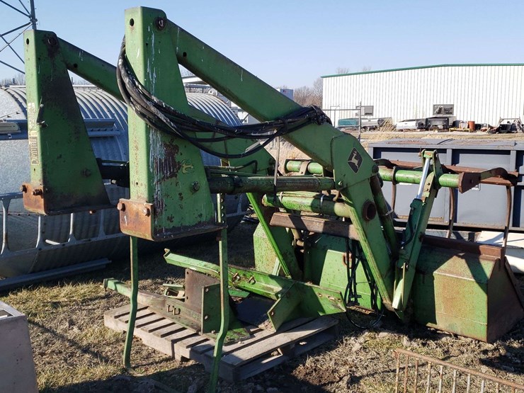 john-deere-158-image-1