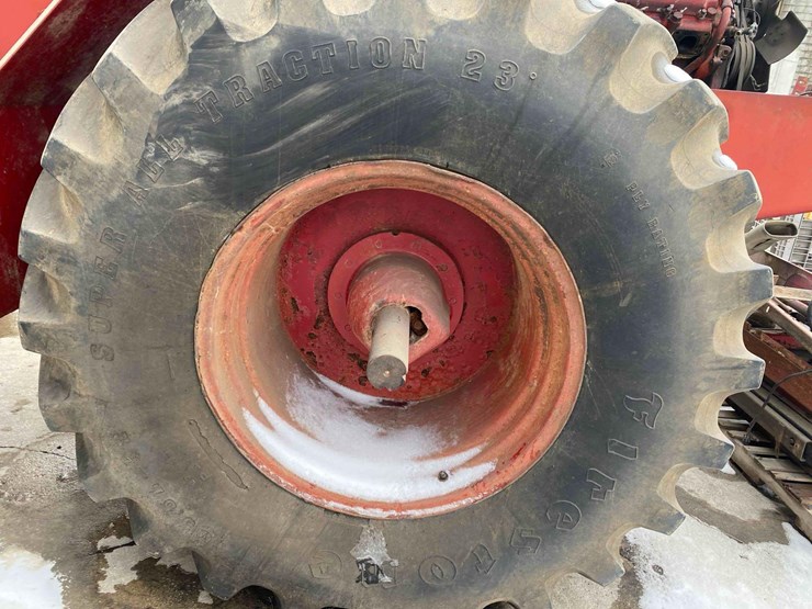 international-4568-project-tractor-image-43