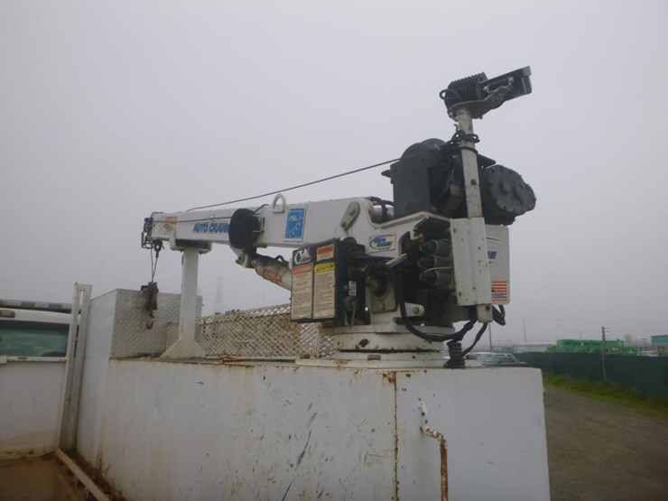 2009-ford-f550-image-11