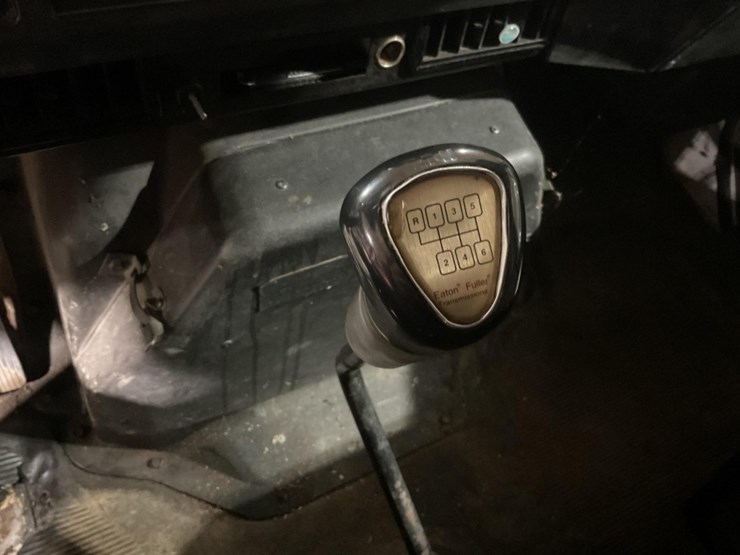 1997-international-4900-image-8