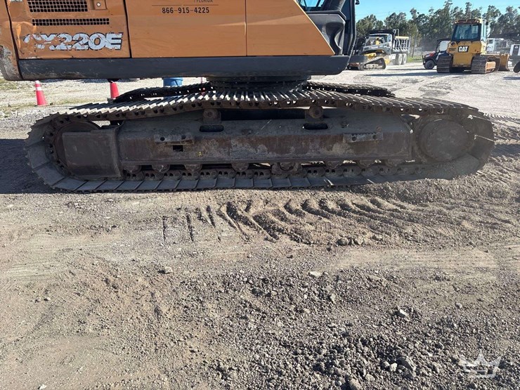 2022-case-cx220e-hydraulic-excavator-image-27