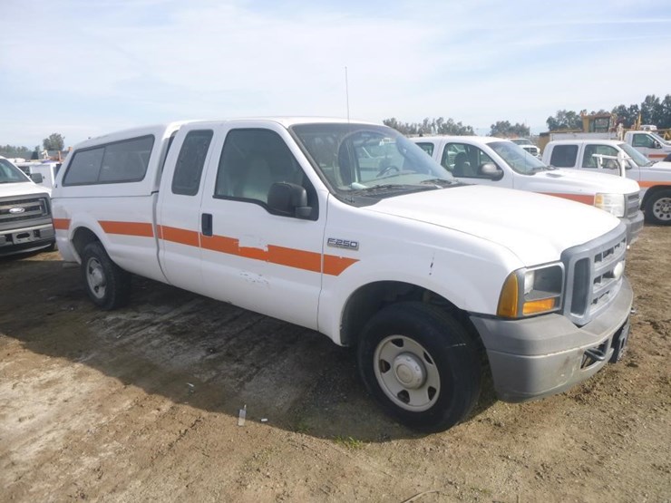 2006-ford-f250-image-3