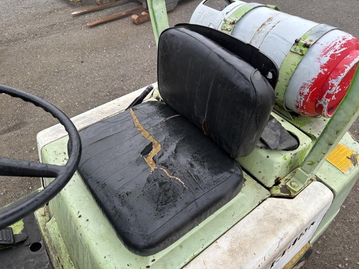 clark-c500-forklift-image-17