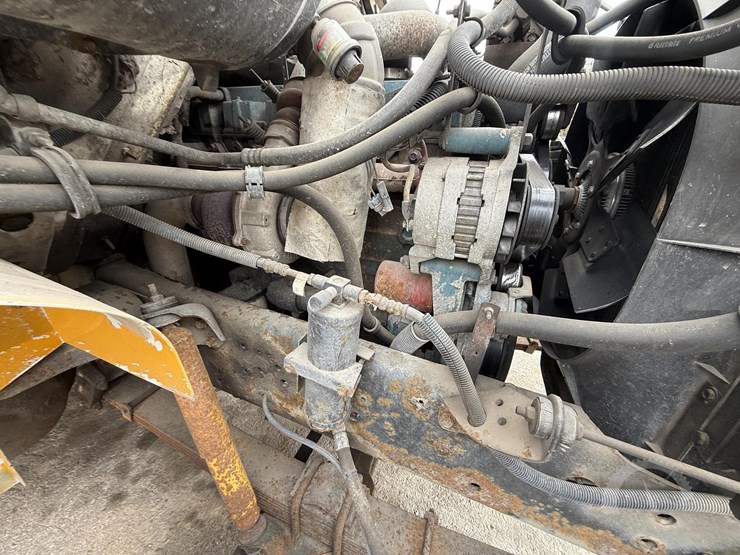 2000-international-4700-image-28