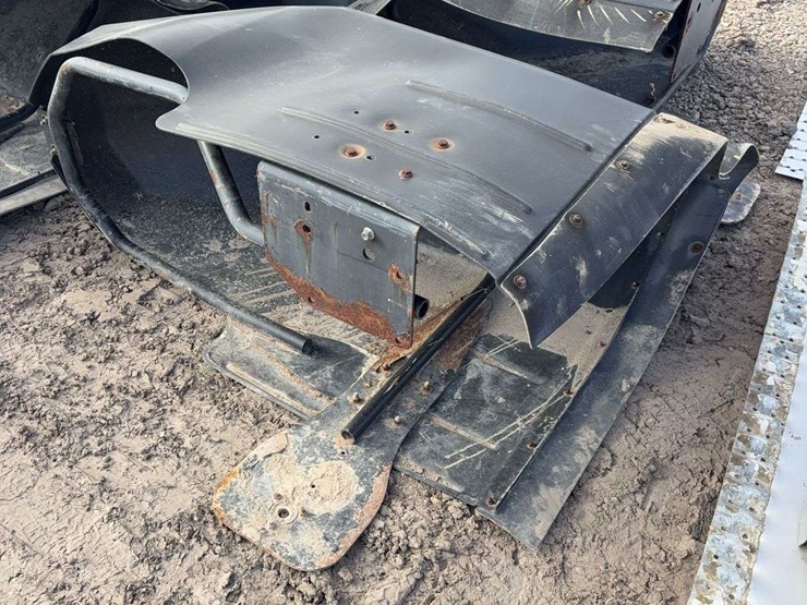 john-deere-4710-image-2