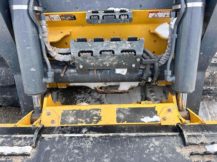 2019-deere-333g-image-9