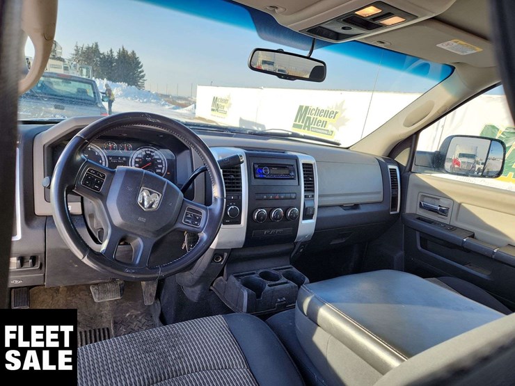 2012-dodge-2500-image-24