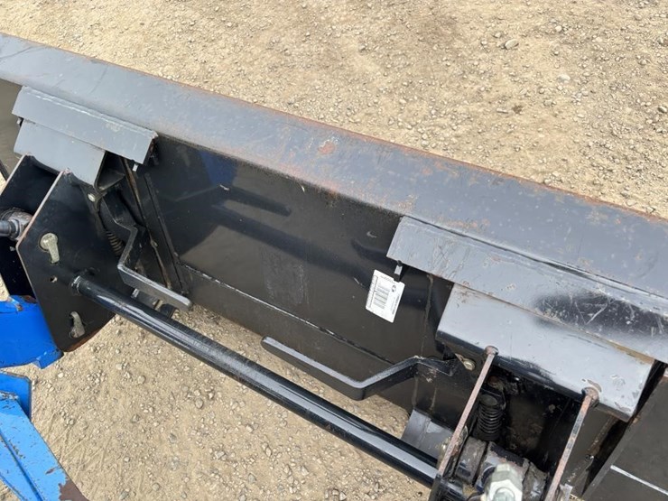 2017-new-holland-workmaster-40-image-11